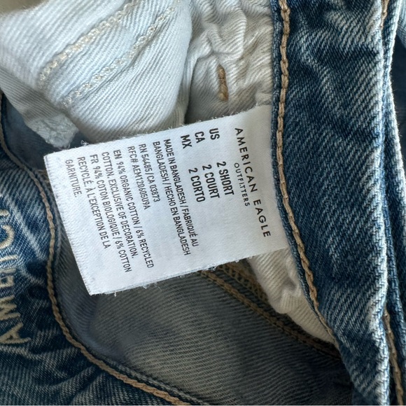American Eagle Mom Jean - Picture 3 of 3